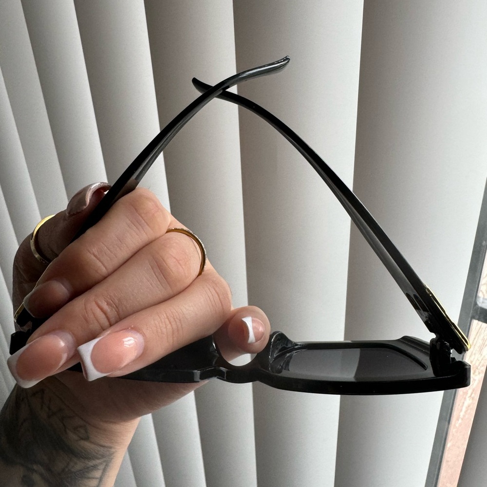 Fashion Glasses - Picture 2 of 6